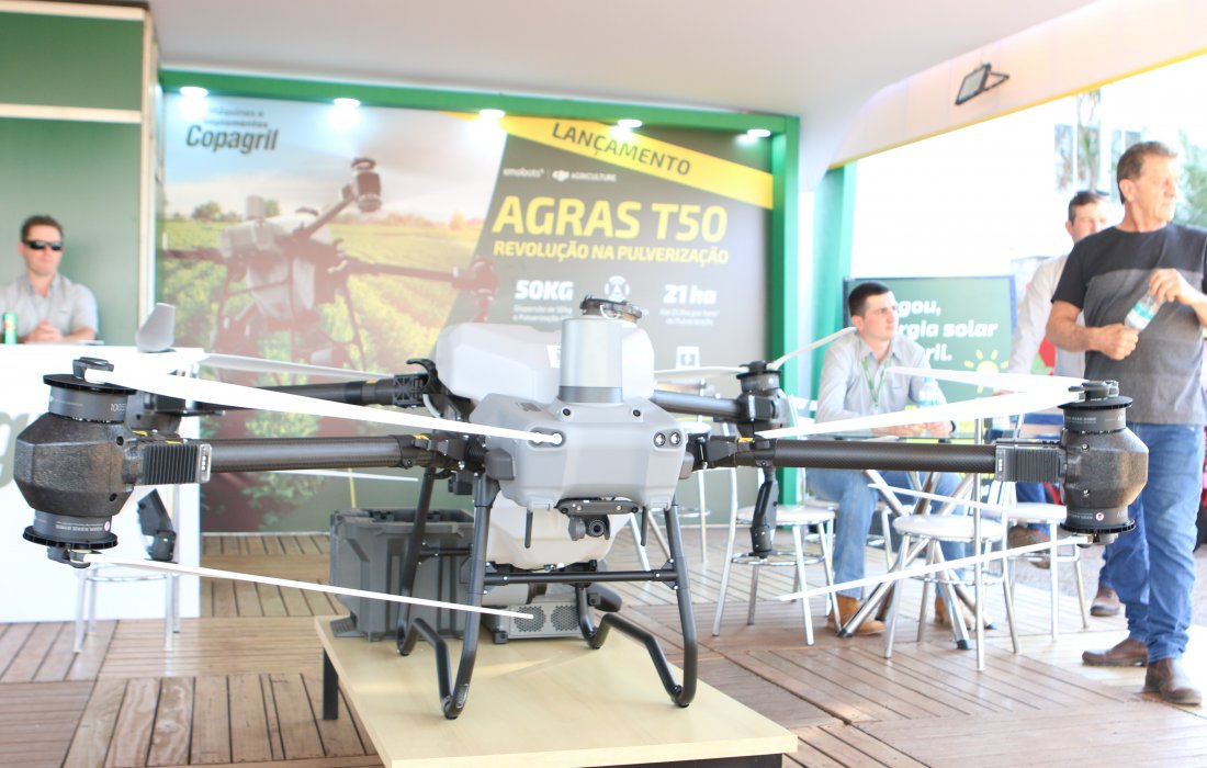 Lan&ccedil;amento do novo drone DJI Agras T50 &eacute; realizado no Palco Copagril
