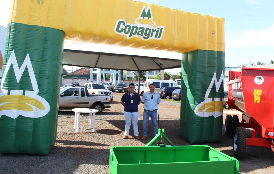 Copagril marca presen&ccedil;a na festa do munic&iacute;pio de Entre Rios do Oeste