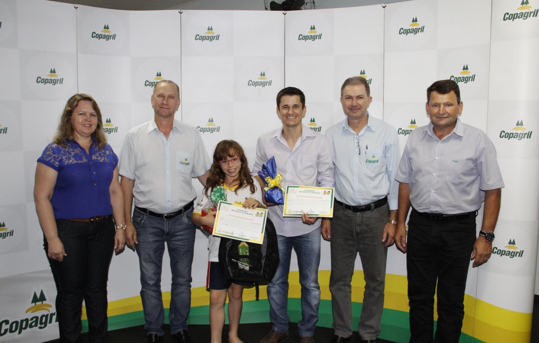 Copagril realiza encerramento do ano do Cooperjovem com premia&ccedil;&otilde;es de reda&ccedil;&otilde;es e projetos