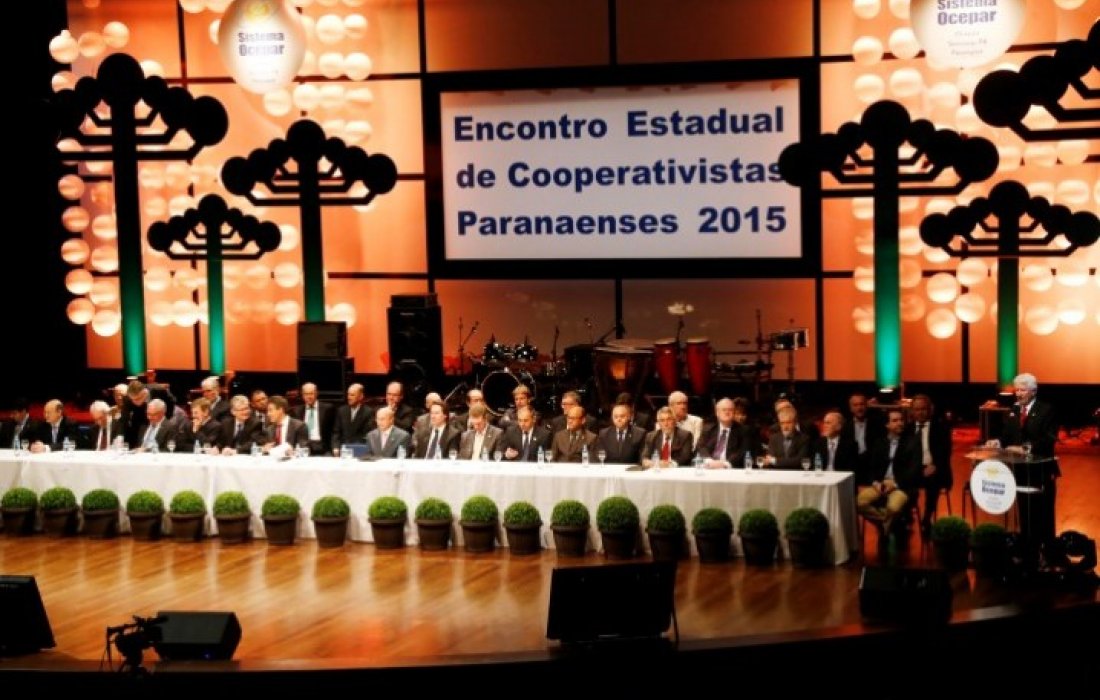 Cooperativas do Paran&aacute; faturam R$ 56,5 bilh&otilde;es e crescem 13% em 2015