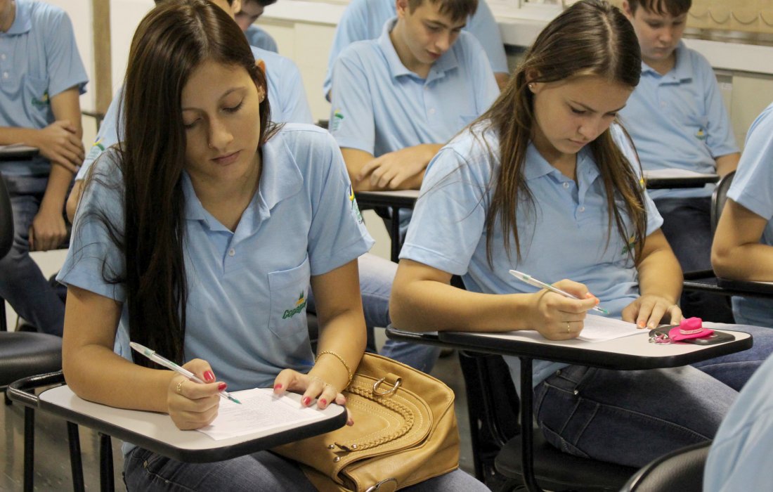 Copagril acolhe novos jovens aprendizes
