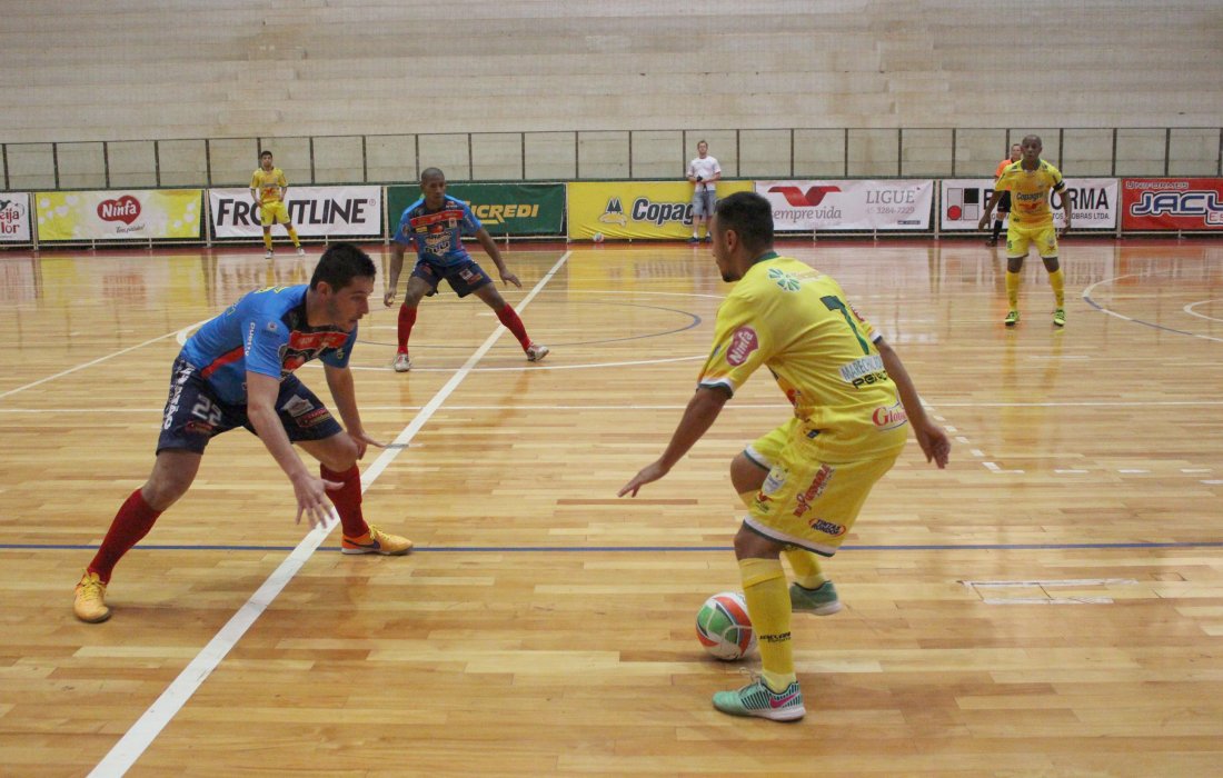 Copagril perde para o Cascavel em jogo-treino em casa