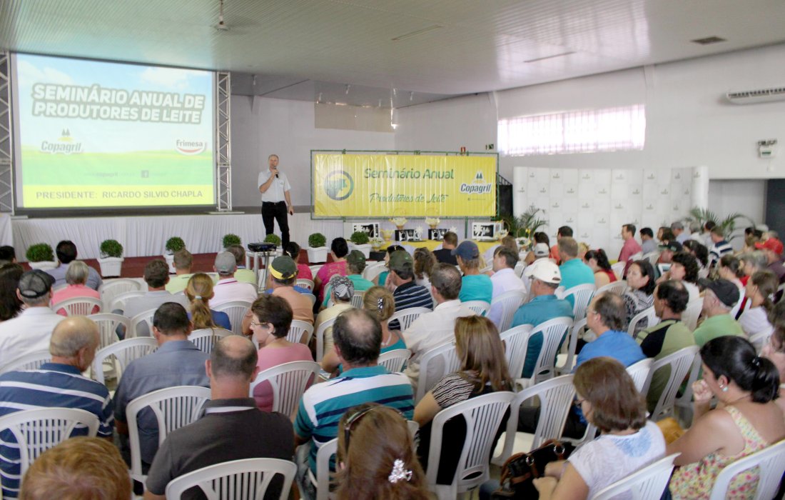 Semin&aacute;rio de Produtores de Leite da Copagril re&uacute;ne cerca de 750 pessoas
