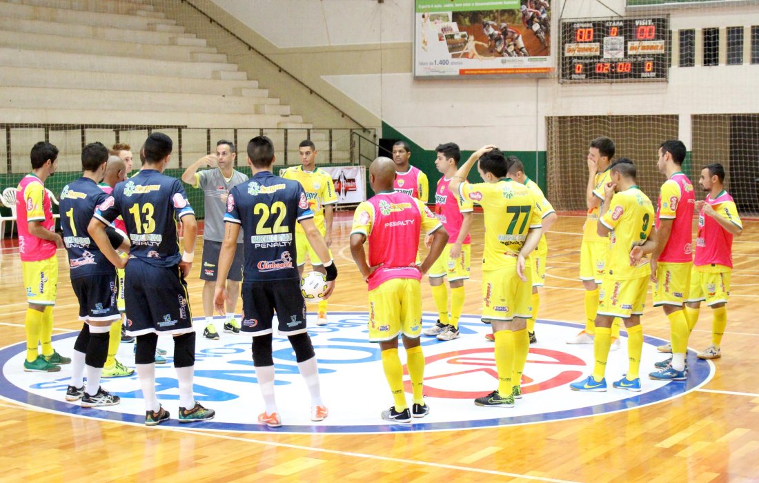 Copagril Futsal enfrenta o Foz Cataratas pelo Campeonato Paranaense