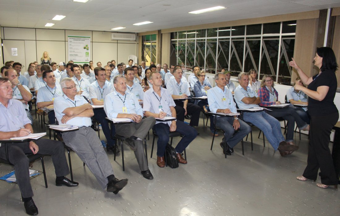 Profissionais da Copagril recebem treinamento sobre o projeto e-Social