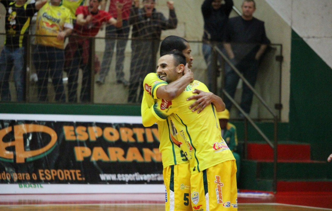 Copagril Futsal repete placar da Liga e vence Caramuru no Paranaense: 4x1