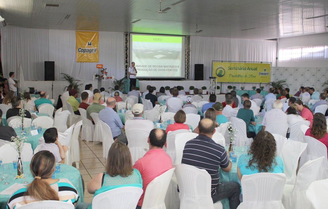 Semin&aacute;rio de Produtores de Aves Copagril re&uacute;ne cerca de 400 pessoas