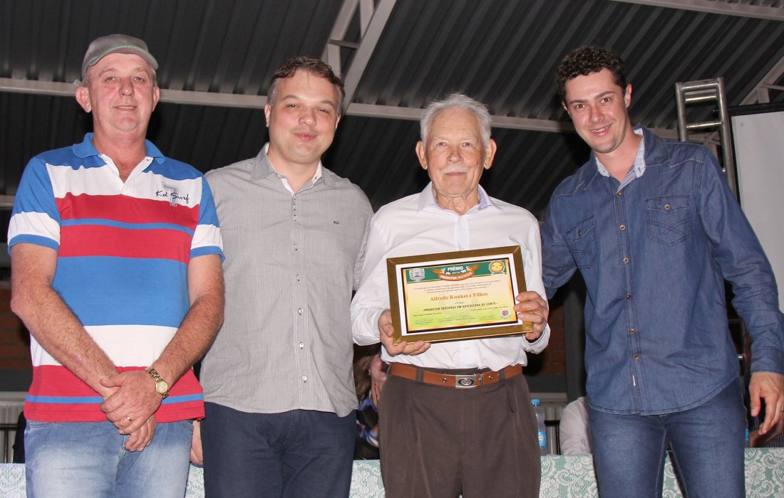 Associados da Copagril s&atilde;o premiados pelo Conselho de Desenvolvimento Agropecu&aacute;rio