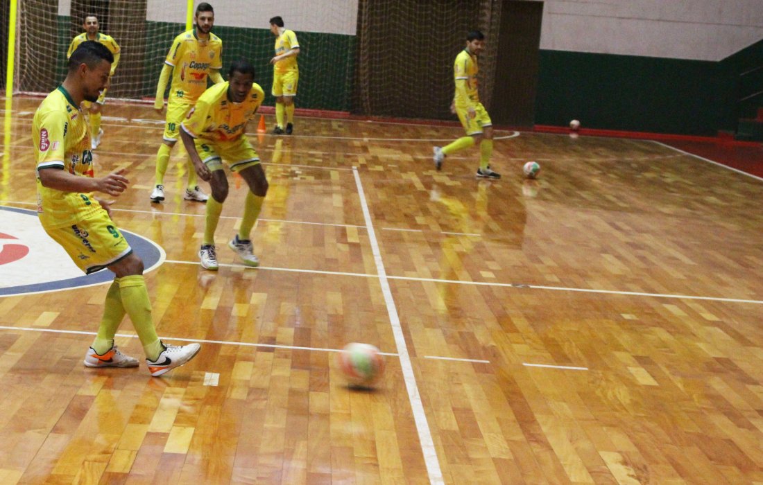 Copagril e Guarapuava se enfrentam quarta-feira pela Chave Ouro 
