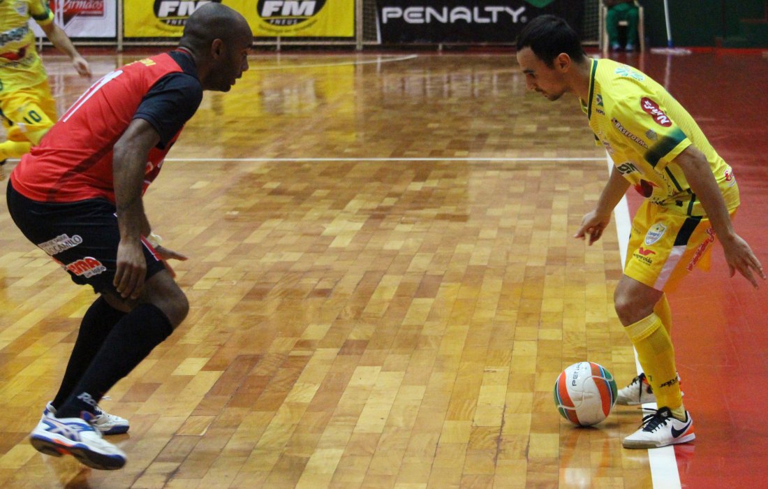 Decis&atilde;o: Copagril Futsal encara o Keima no Gin&aacute;sio Ney Braga em busca do t&iacute;tulo paranaense