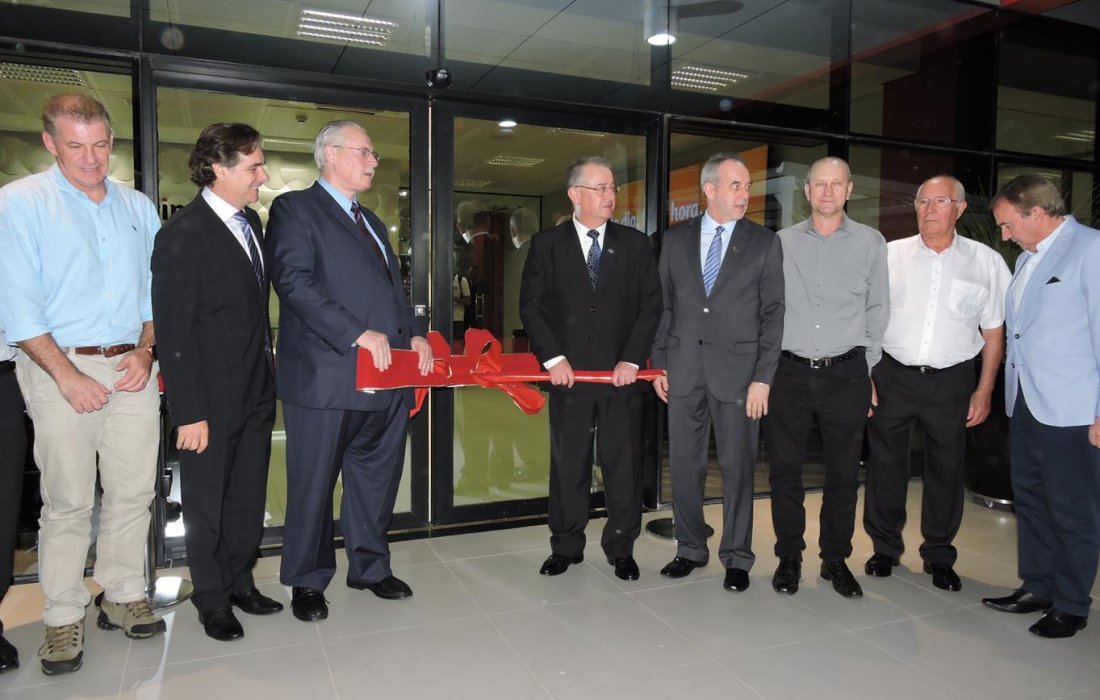 Frimesa inaugura novo Centro Administrativo e amplia&ccedil;&atilde;o de tr&ecirc;s unidades industriais