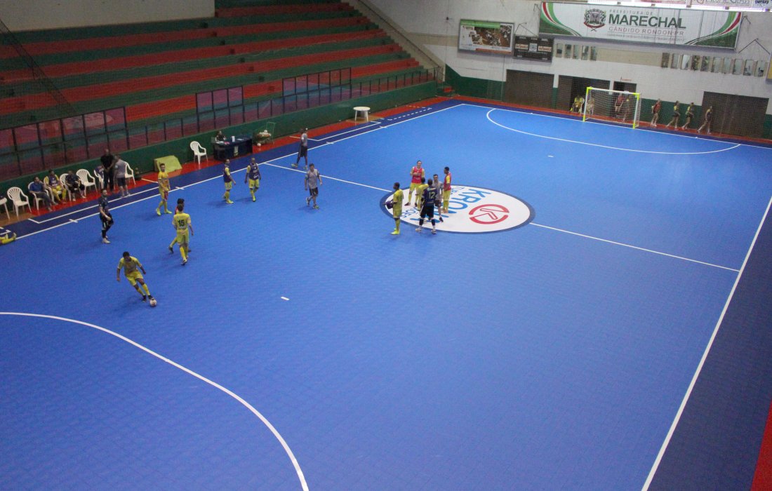Parceria entre Copagril e Prefeitura de Marechal Rondon: Gin&aacute;sio Ney Braga recebe novo piso