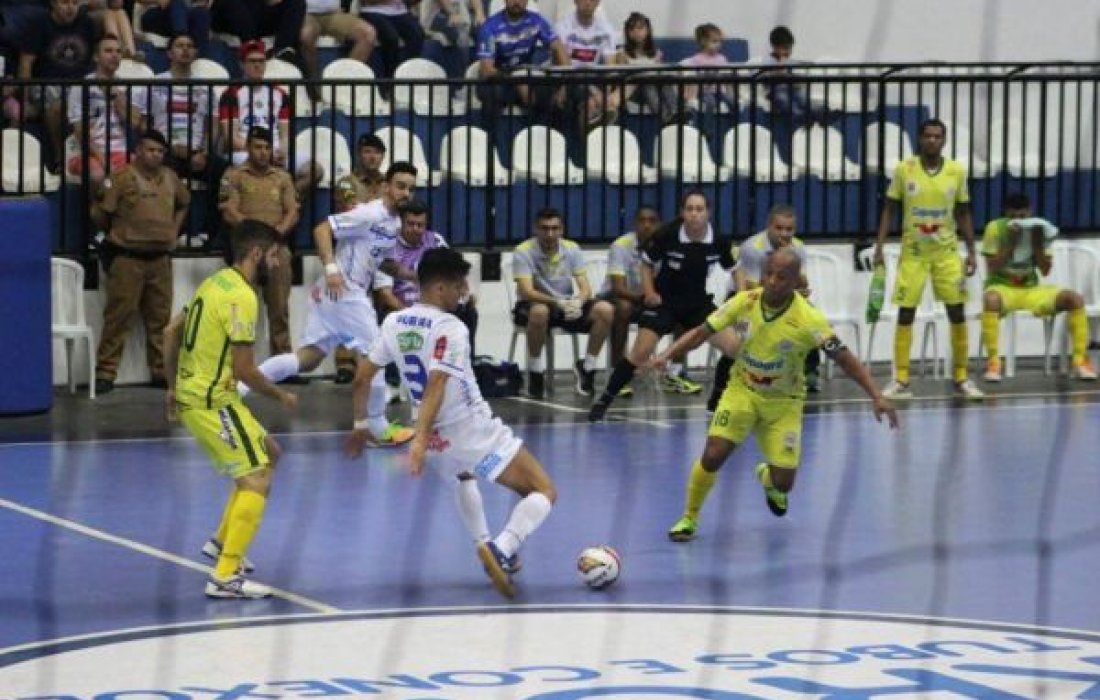 Copagril Futsal vence o Pato fora de casa e sobe para a terceira coloca&ccedil;&atilde;o no Paranaense