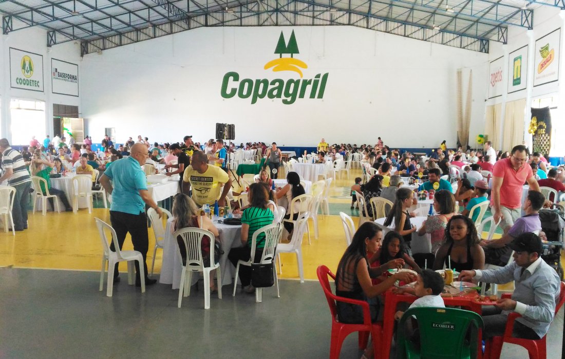 AACC realiza evento em comemora&ccedil;&atilde;o aos 43 anos de funda&ccedil;&atilde;o com premia&ccedil;&atilde;o aos participantes