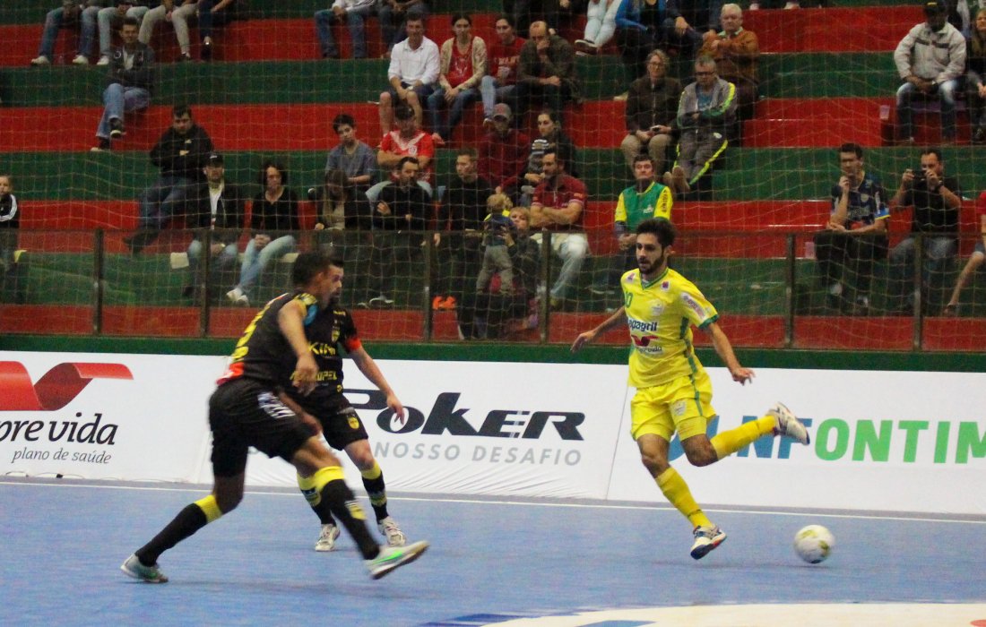 Eduardo Jab&aacute; n&atilde;o faz mais parte do elenco da Copagril Futsal