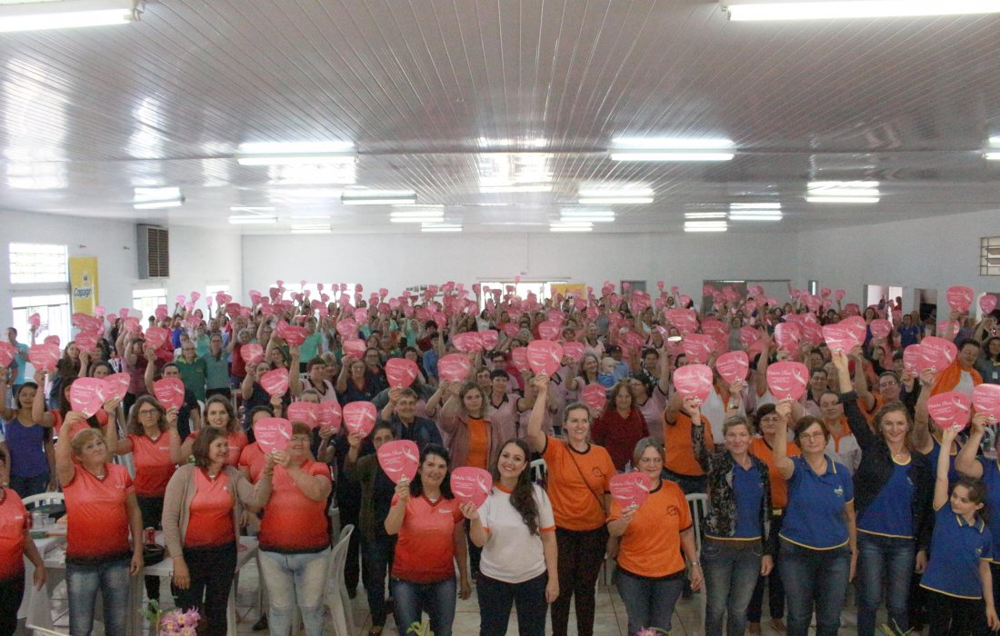 Encontro Anual dos Comit&ecirc;s Femininos da Copagril re&uacute;ne cerca de 350 pessoas