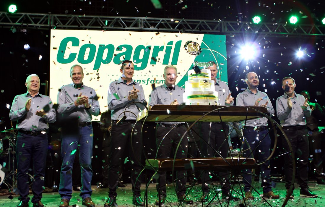 Comemora&ccedil;&atilde;o de 53 anos Copagril contou com a presen&ccedil;a de 700 associados