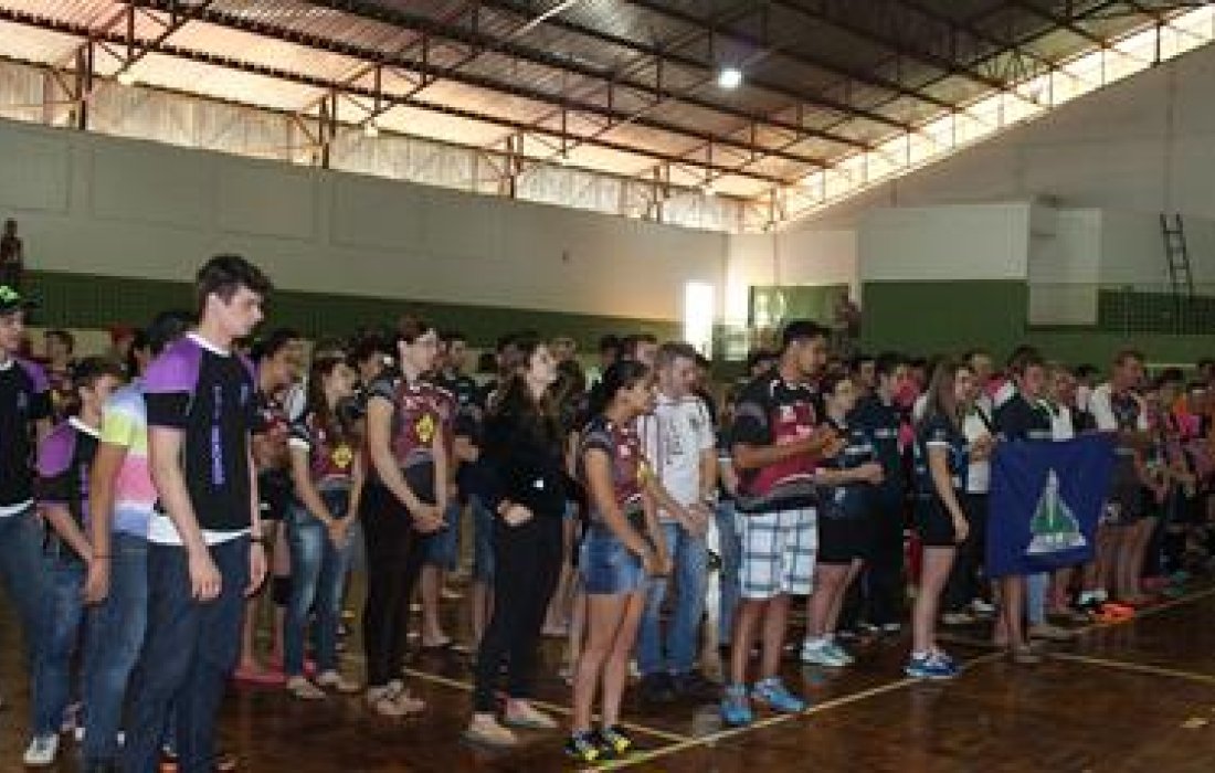 Olimp&iacute;ada da ACJC inicia com jogos de futsal