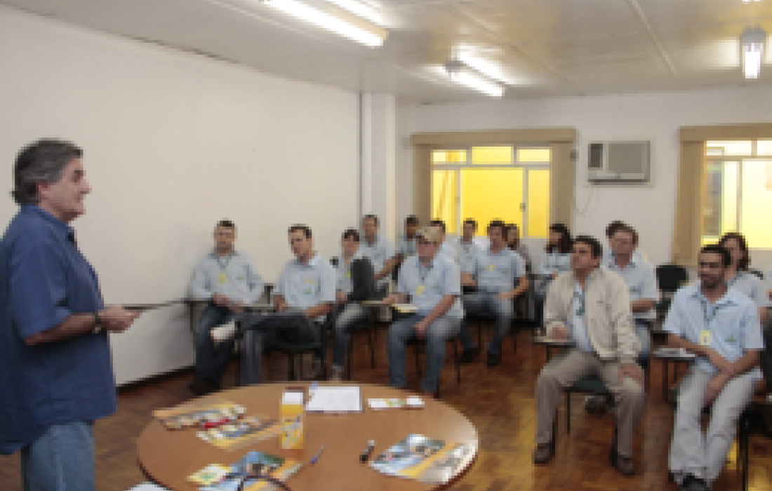 Funcion&aacute;rios da Copagril participam de mais um treinamento