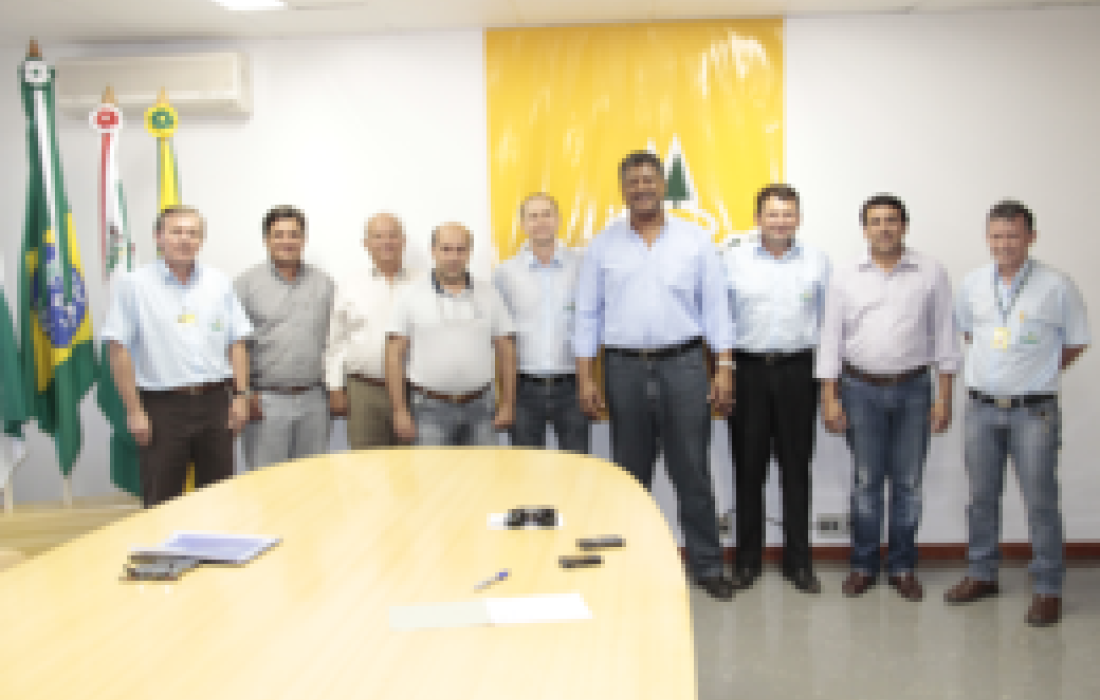 Assist&ecirc;ncia &agrave; bovinocultura de leite da Copagril no Paran&aacute; &eacute; exemplo para outros estados