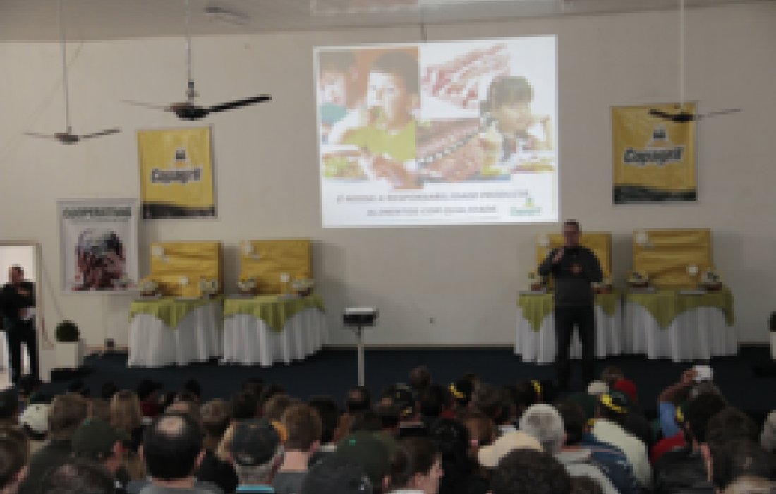 Produtores de su&iacute;nos da Copagril batem recorde departicipa&ccedil;&atilde;o em Semin&aacute;rio Anual