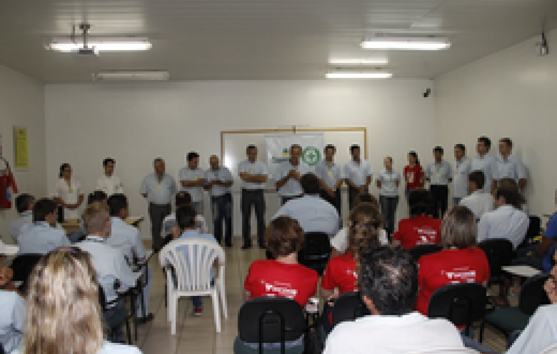 Copagril empossa membros da CIPA gest&atilde;o 2013                              