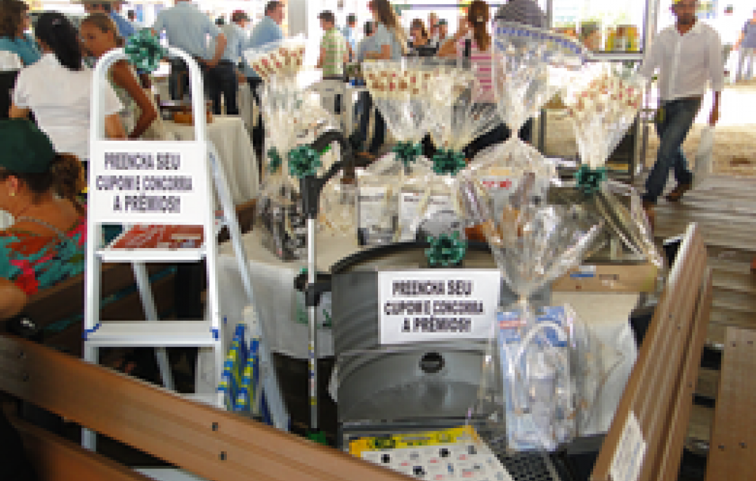 Visitantes do Dia de Campo concorrem a pr&ecirc;mios                              