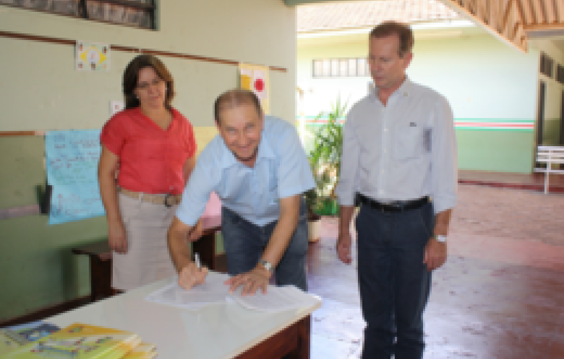 Copagril e prefeitura de Rondon mant&ecirc;m parceria do Programa Cooperjovem                            