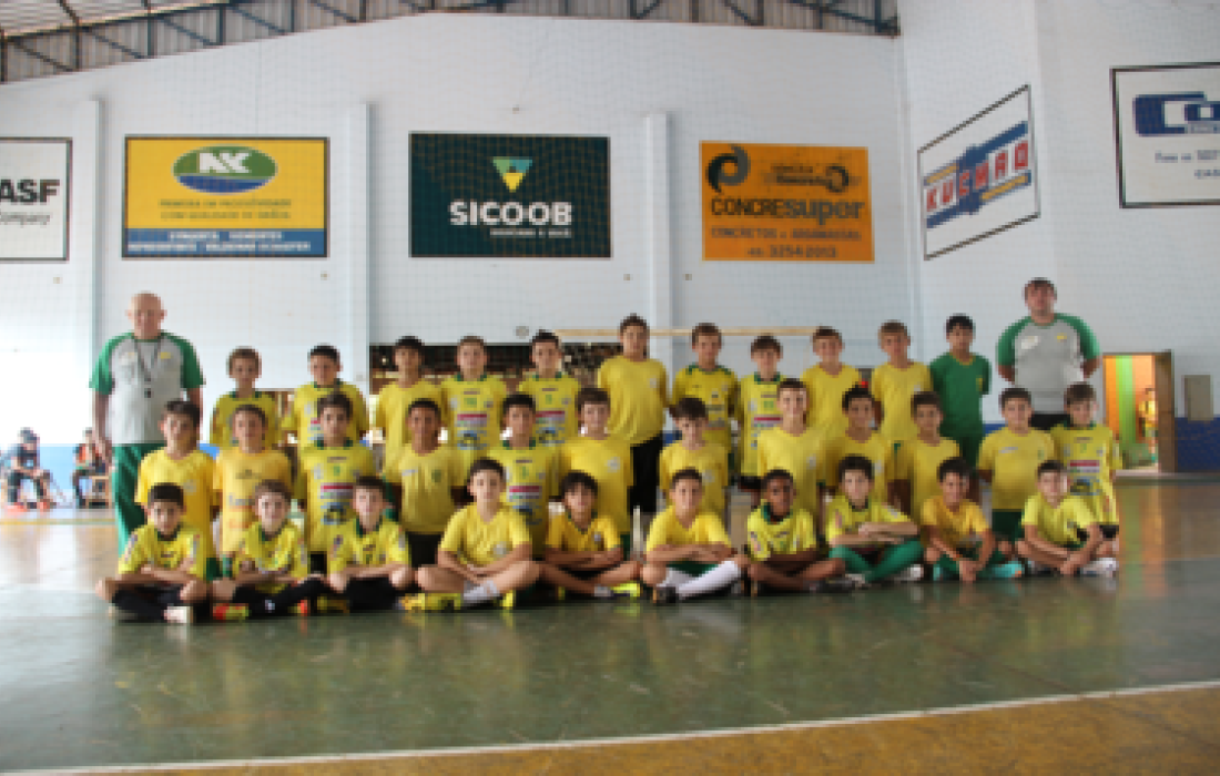 Atletas das escolinhas de futsal da AACC realizam amistosos                              