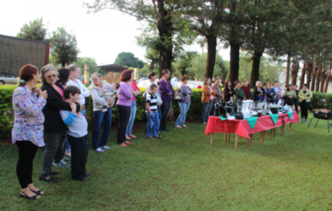 Unidade de Porto Mendes distribui brindes &agrave;s mulheres em Dia de Neg&oacute;cios                            