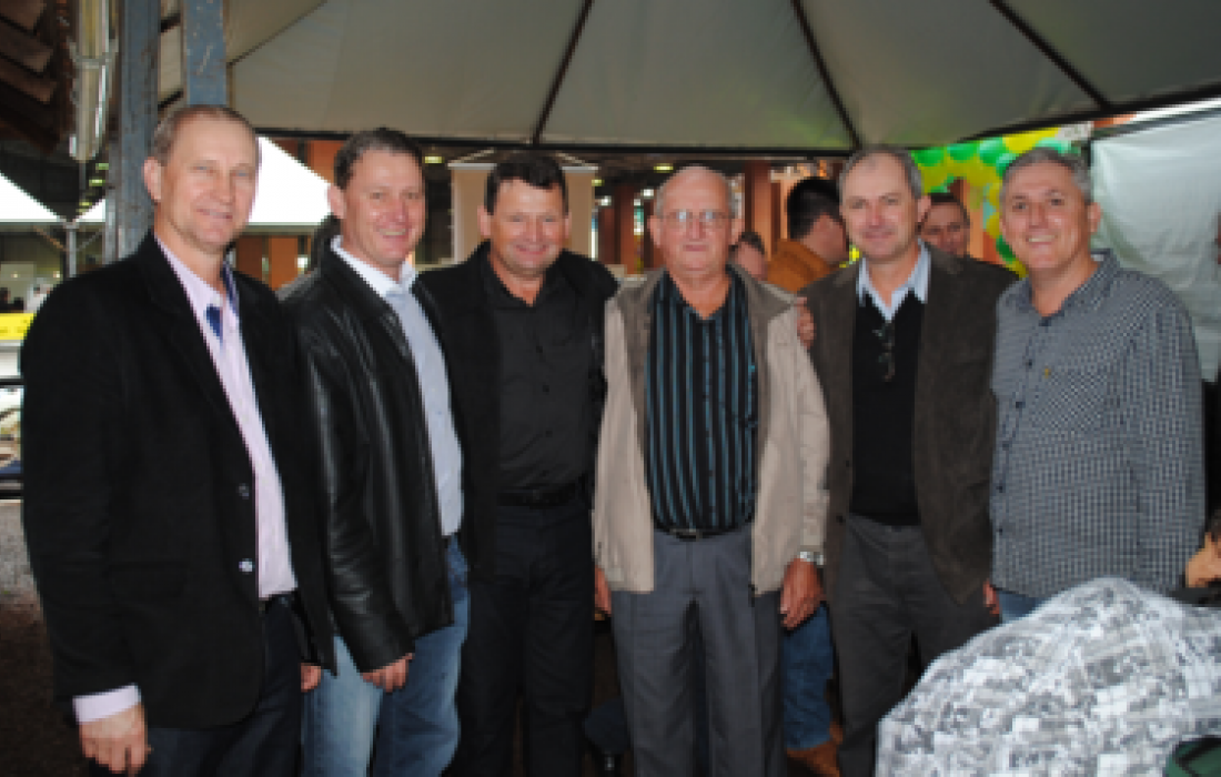 Copagril presente nas comemora&ccedil;&otilde;es do 20&ordm; anivers&aacute;rio de Entre Rios do Oeste                        