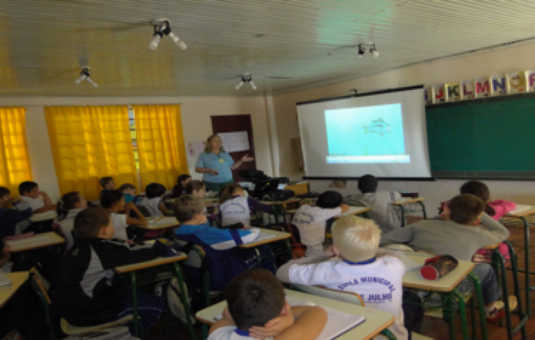 Alunos participam de palestra sobre &ldquo;A Cultura da coopera&ccedil;&atilde;o pela &aacute;gua e pela vida&rdquo;     