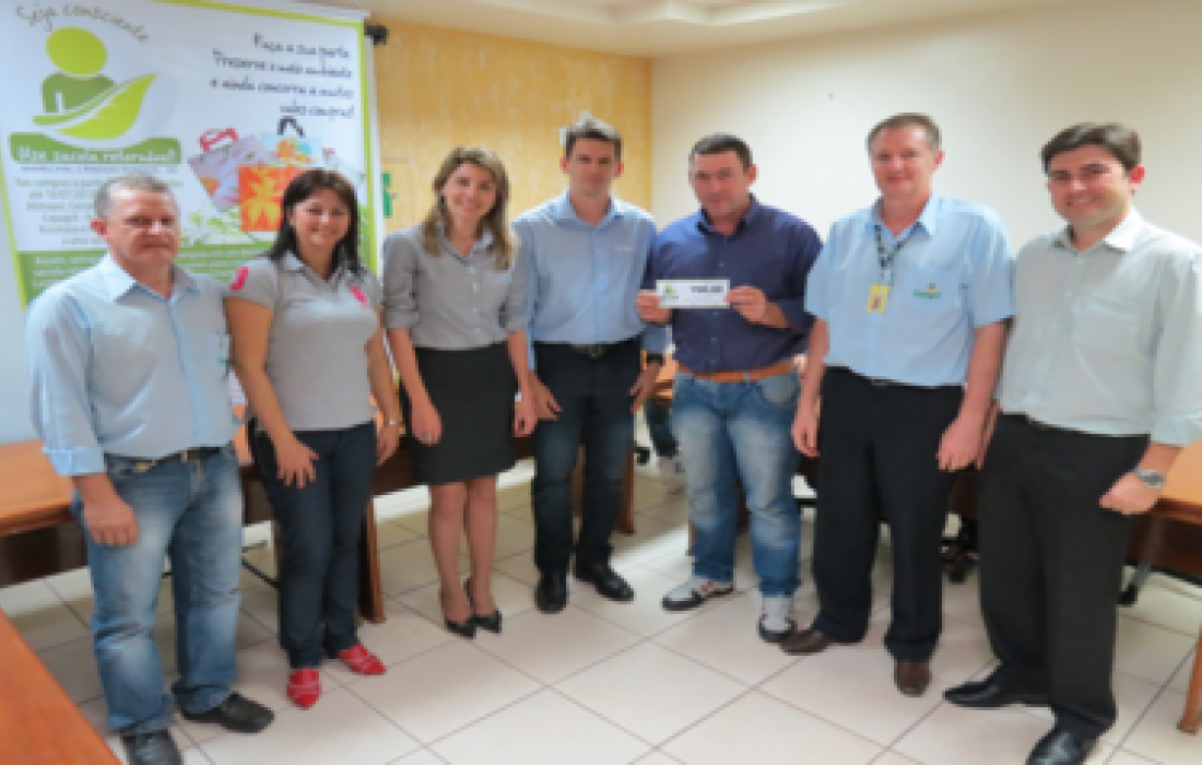 Campanha &ldquo;Sacolas Retorn&aacute;veis&rdquo; sorteia os primeiros vales-compras