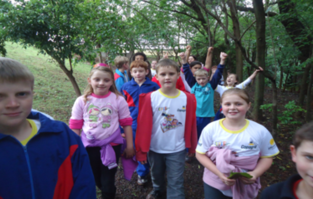 Alunos do Cooperjovem de Quatro Pontes visitam Unidade Industrial de Aves