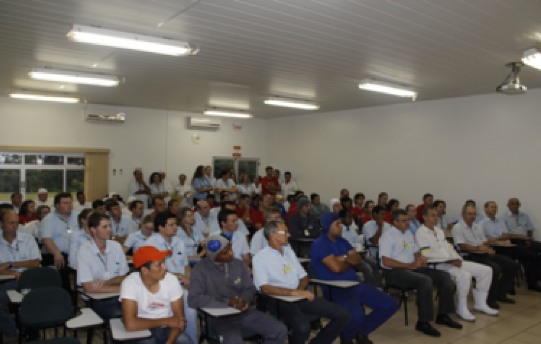 Copagril empossa membros da CIPA gest&atilde;o 2014