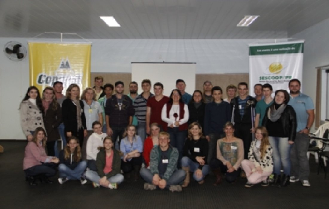  Mais um m&oacute;dulo do curso de desenvolvimento de lideran&ccedil;a jovem &eacute; conclu&iacute;do 