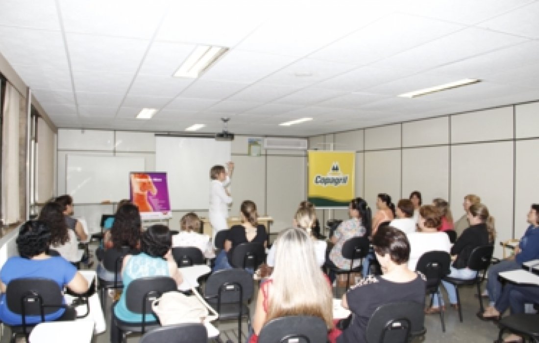  Copagril promove palestras e venda de camisetas para o Outubro Rosa