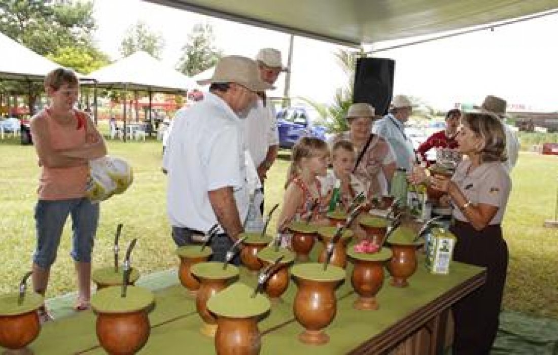 Dia de Campo: Escola do Chimarr&atilde;o mostra e ensina v&aacute;rios tipos de chimarr&atilde;o