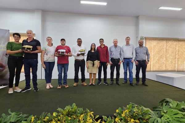 Copagril premia produtores com melhores resultados na suinocultura