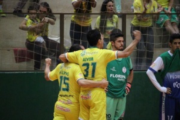 Copagril vence o Floripa por 3x2 em casa