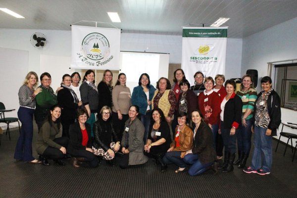 Modular de lideran&ccedil;a jovem e feminino: quinto m&oacute;dulo &eacute; conclu&iacute;do