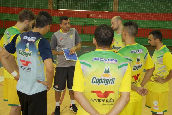 Copagril Futsal vai confiante para encarar o Paranava&iacute;