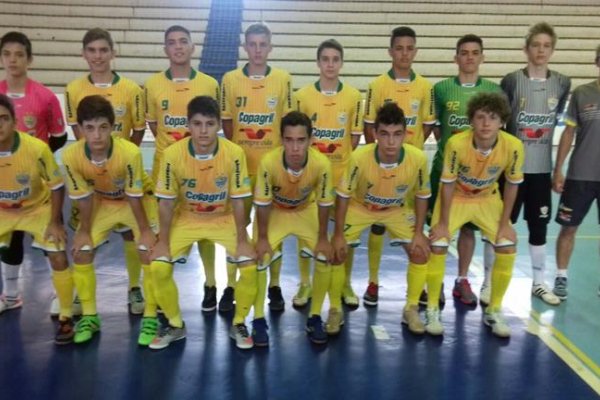 Sub-17 da Copagril lidera sua chave na 1&ordf; etapa da Ta&ccedil;a Paran&aacute;