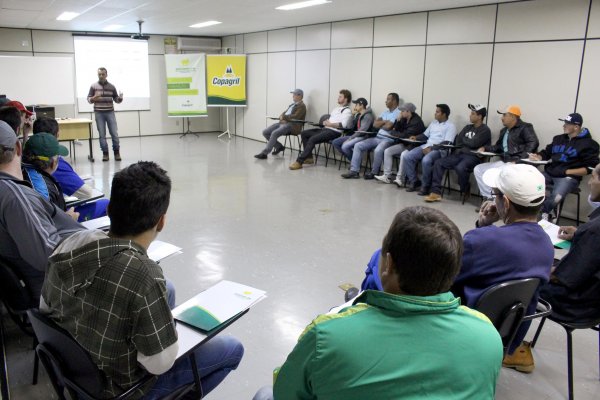 Funcion&aacute;rios da Copagril recebem treinamento sobre procedimentos de seguran&ccedil;a