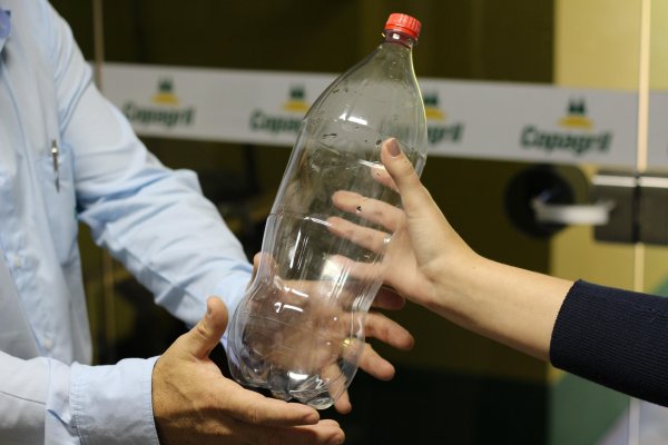 Copagril lan&ccedil;ar&aacute; campanha de coleta de garrafas pet