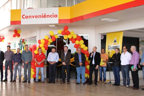Solenidade festiva marca inaugura&ccedil;&atilde;o do Posto Copagril em Nova Santa Rosa
