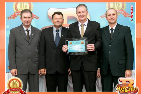 Copagril recebe Pr&ecirc;mio Regi&atilde;o de melhor supermercado e com&eacute;rcio de insumos