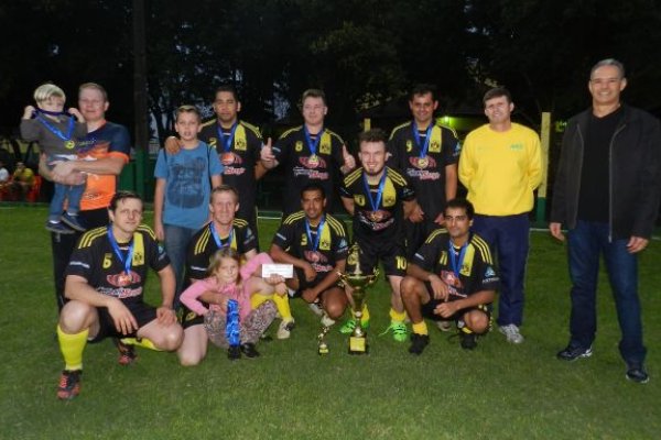 Engenharia/ Manuten&ccedil;&atilde;o/ PCP- UIA &eacute; campe&atilde; do Campeonato Interno de Futebol Su&iacute;&ccedil;o da AACC