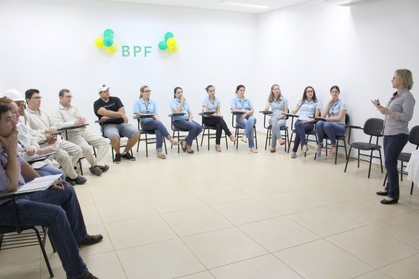 Boas Pr&aacute;ticas de Fabrica&ccedil;&atilde;o s&atilde;o tema de workshop nas ind&uacute;strias de ra&ccedil;&otilde;es Copagril
