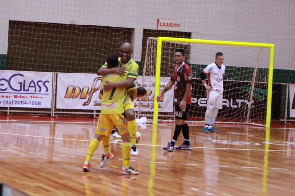 Copagril derrota o Guarapuava e assume a lideran&ccedil;a do grupo na Chave Ouro
